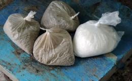 دستگیری قاچاقچی مواد مخدر با یک و نیم کیلو هروئین و شیشه&nbsp;