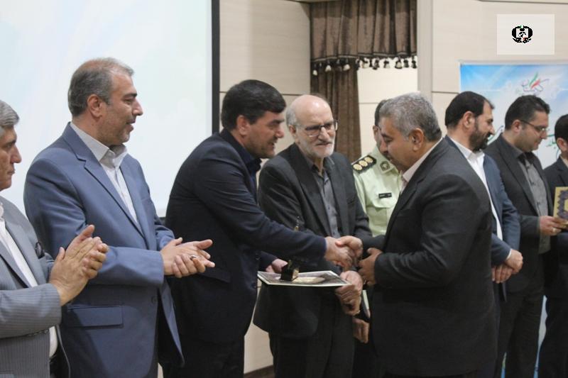 نماز؛ یکی از مهمترین سلاح های مبارزه با آسیب های اجتماعی است