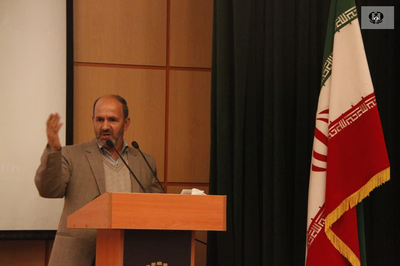 برگزاری کارگاه آموزش و بازآموزی پزشکان و روانشناسان غرب کشور
