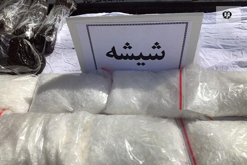 کشف بار &laquo;شیشه&raquo; در یک خودروی سواری در بهبهان