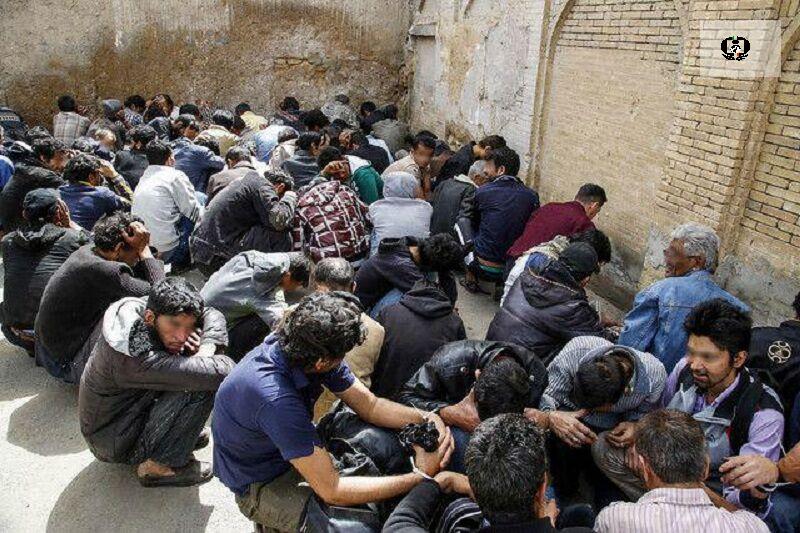 جمع آوری ۷۷ معتاد در بهاباد