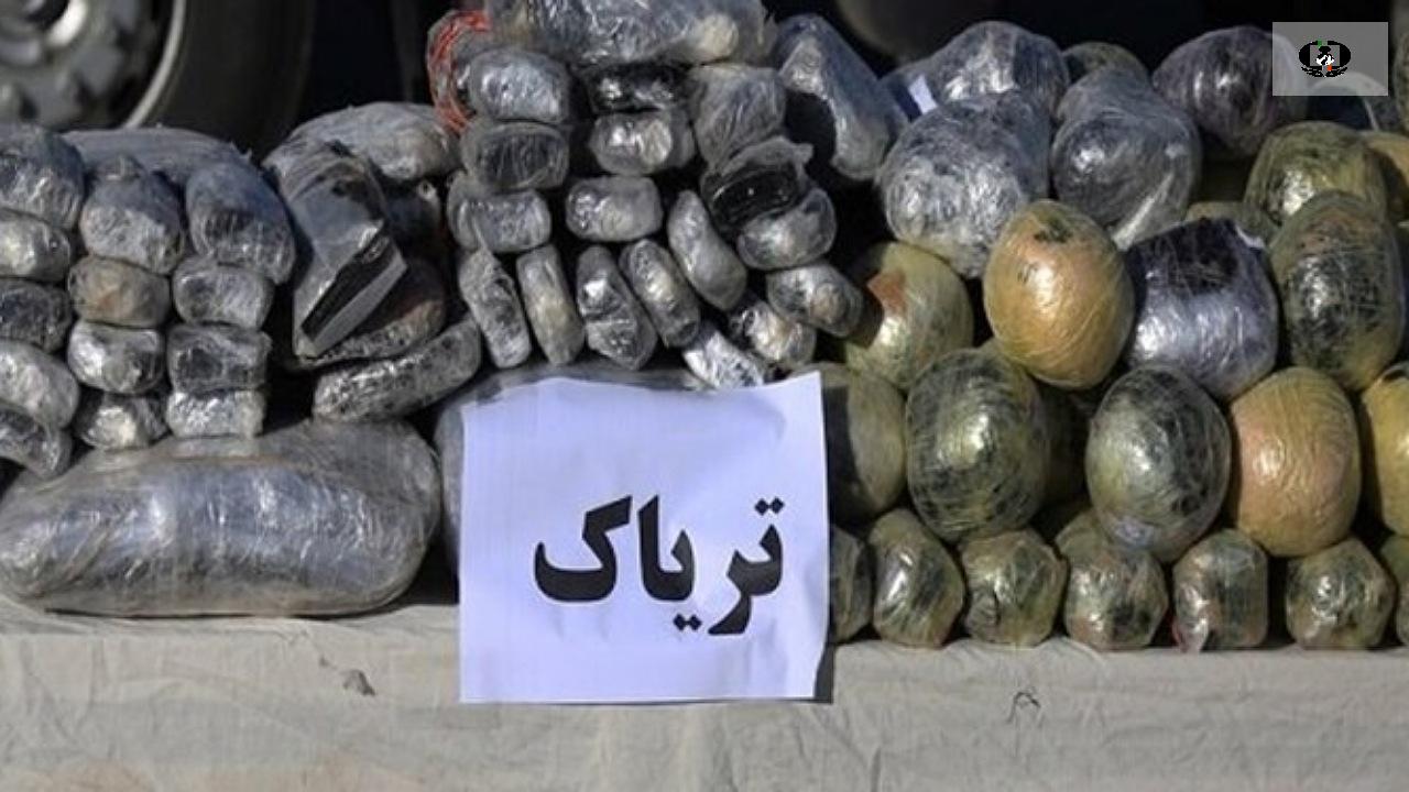 توقف خودرو رانای حامل تریاک در قم